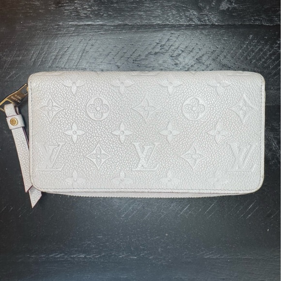 Louis Vuitton Cream Empreinte Zippy Wallet - Picture 1 of 5